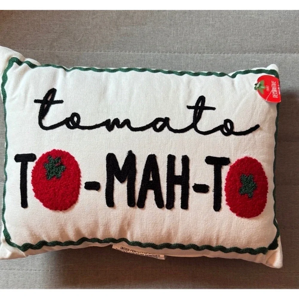 Decorative Throw Pillow Tomato Mah‎ To Red Green Checkered Kitchen Farmhouse